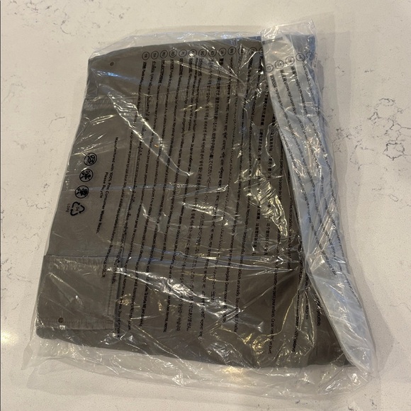 Agolde Jericho Cropped Cargo Pants in Fatigue Women’s Size 26 New with tags! - Picture 8 of 9